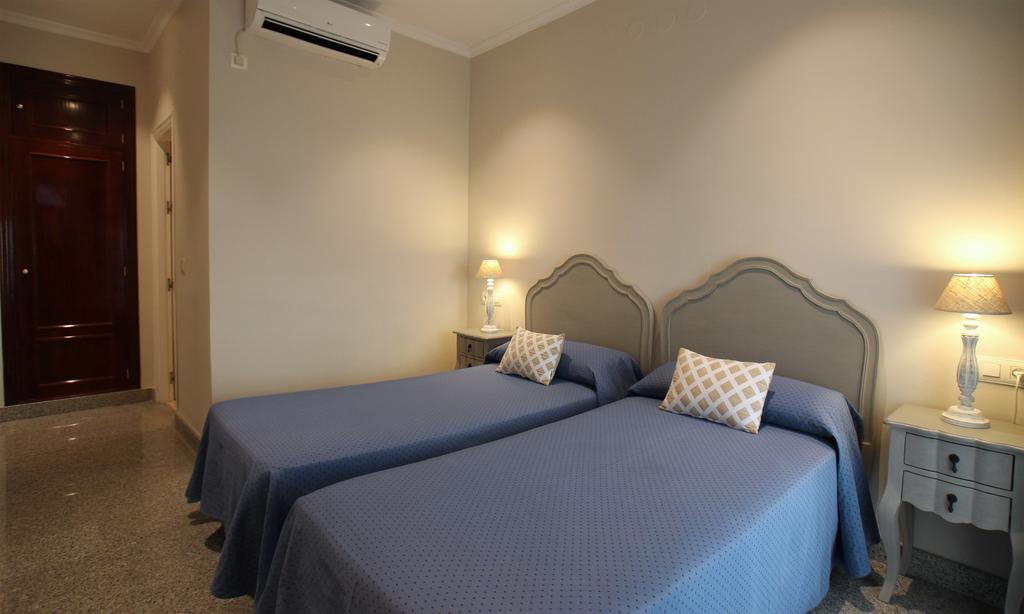 Hotel Maestranza Севілья Номер фото